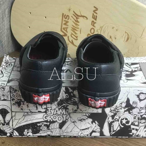 NWT VANS&Marvel Classic Slip On Black Widow W - Picture 5 of 8